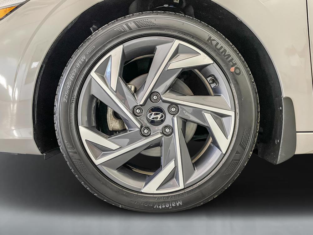 Hyundai Elantra Preferred Tech 2025 d’occasion à vendre - 8