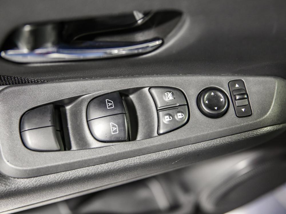 Nissan Kicks SV 2023 d’occasion à vendre - 14