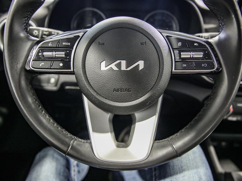 Kia Forte LX 2023 d’occasion à vendre - 18