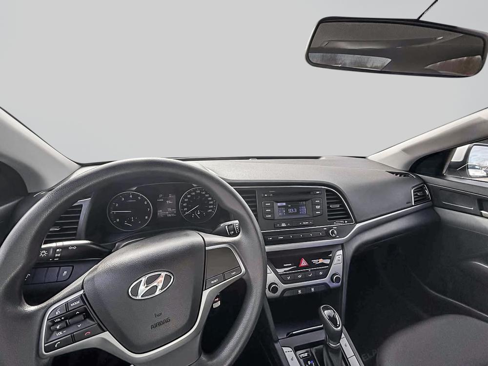 Hyundai Elantra GL 2018 d’occasion à vendre - 14
