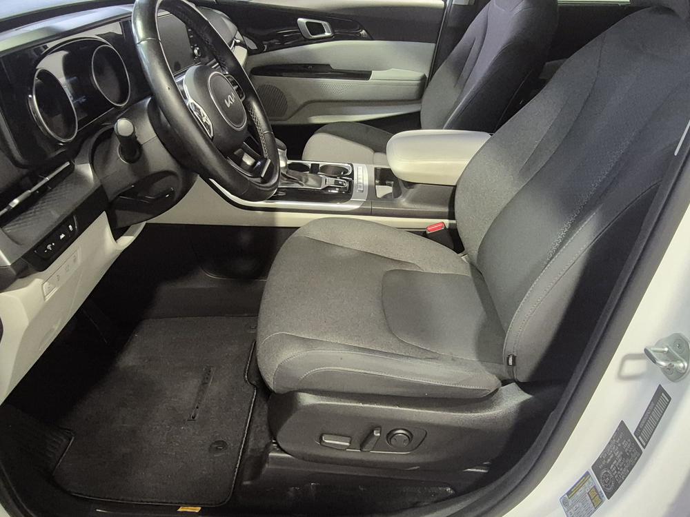 Kia Carnival LX+ 2023 d’occasion à vendre - 3