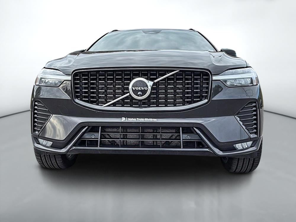 Volvo XC60 B6 R-DESIGN AWD 2022 d’occasion à vendre - 2