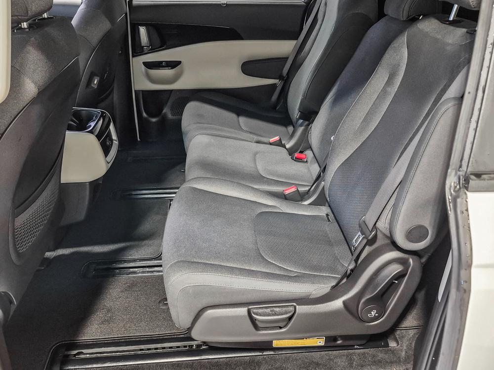 Kia Carnival LX+ 2023 d’occasion à vendre - 21