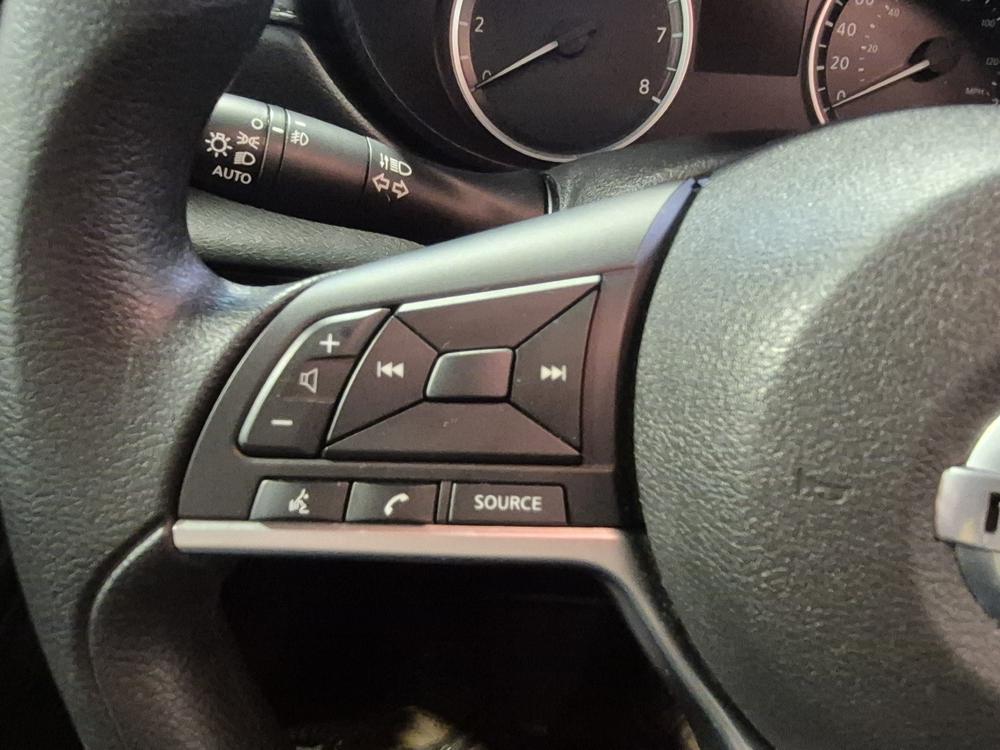 Nissan Versa S 2021 d’occasion à vendre - 18