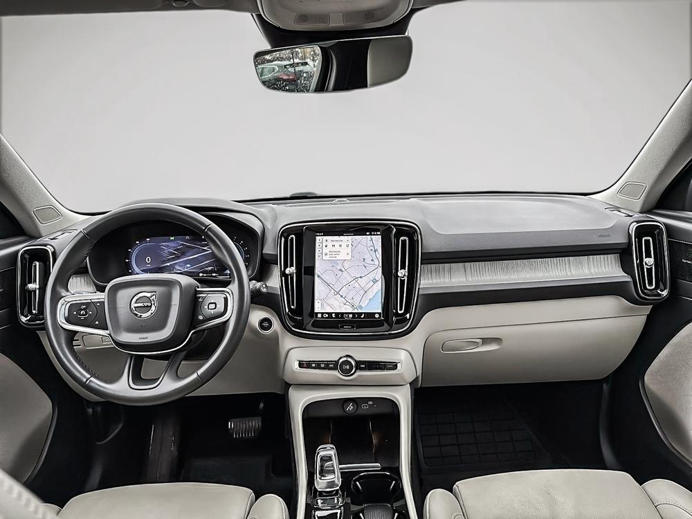 Volvo XC40 B5 PLUS AWD 2023 d’occasion à vendre - 13