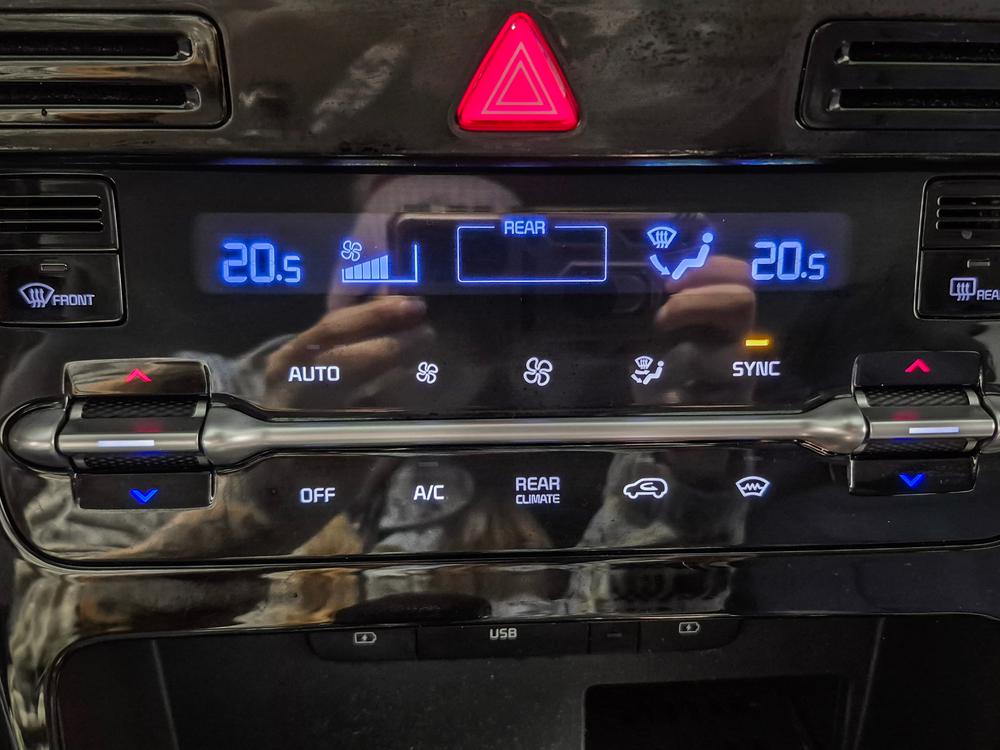 Kia Carnival LX+ 2023 d’occasion à vendre - 28