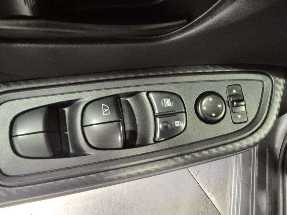 Nissan Versa S 2021 d’occasion à vendre - 14