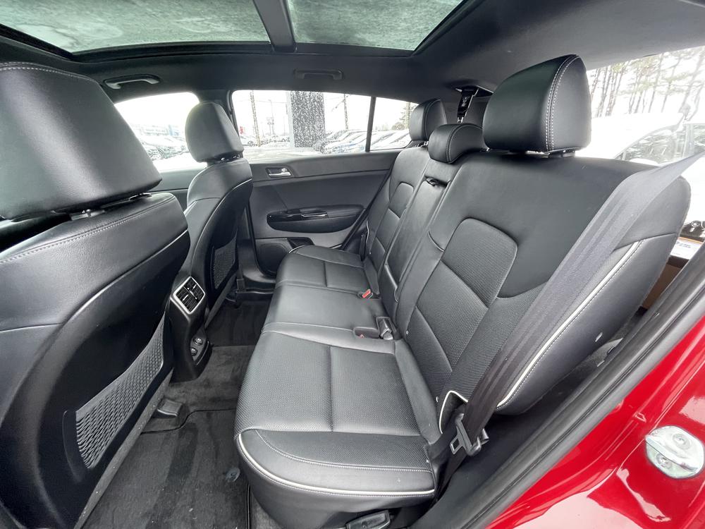 Kia Sportage 2022 Rouge usage à vendre Kia Sportage 2022 Rouge usage à vendre