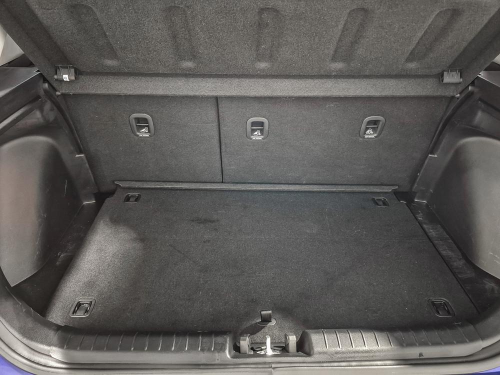 Hyundai Venue ESSENTIAL 2023 d’occasion à vendre - 28