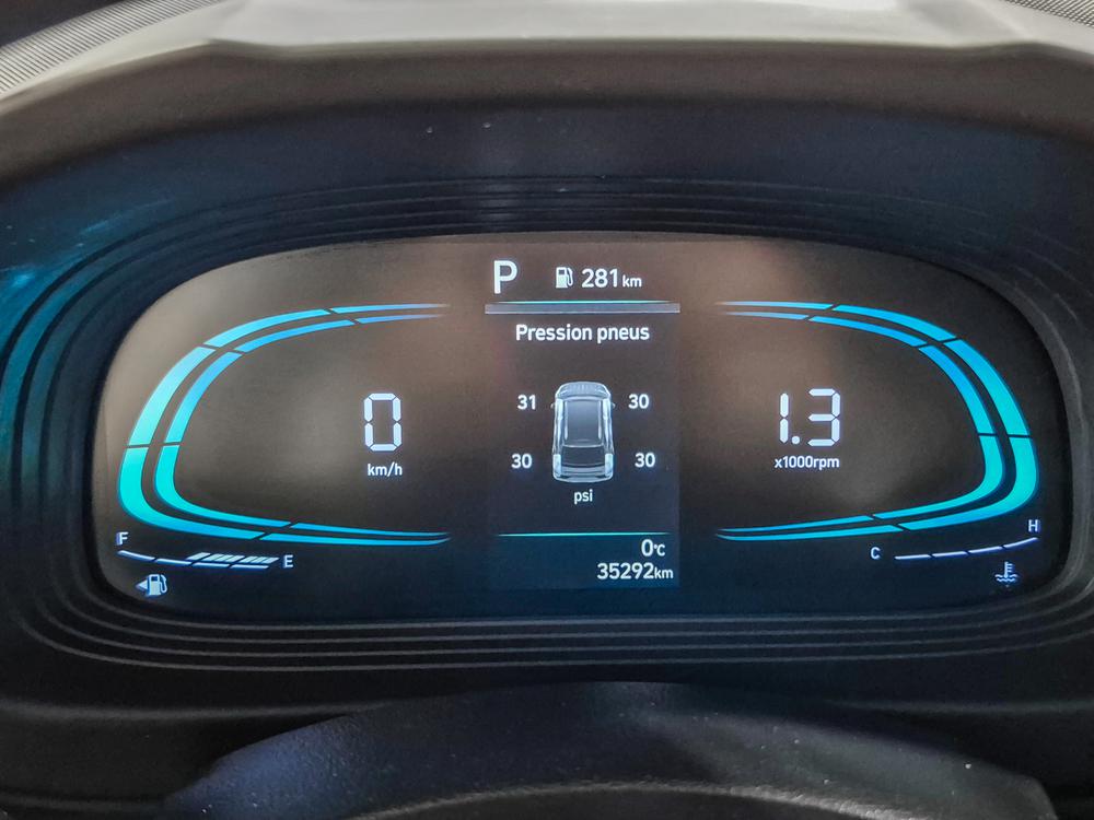 Hyundai Venue ESSENTIAL 2023 d’occasion à vendre - 21