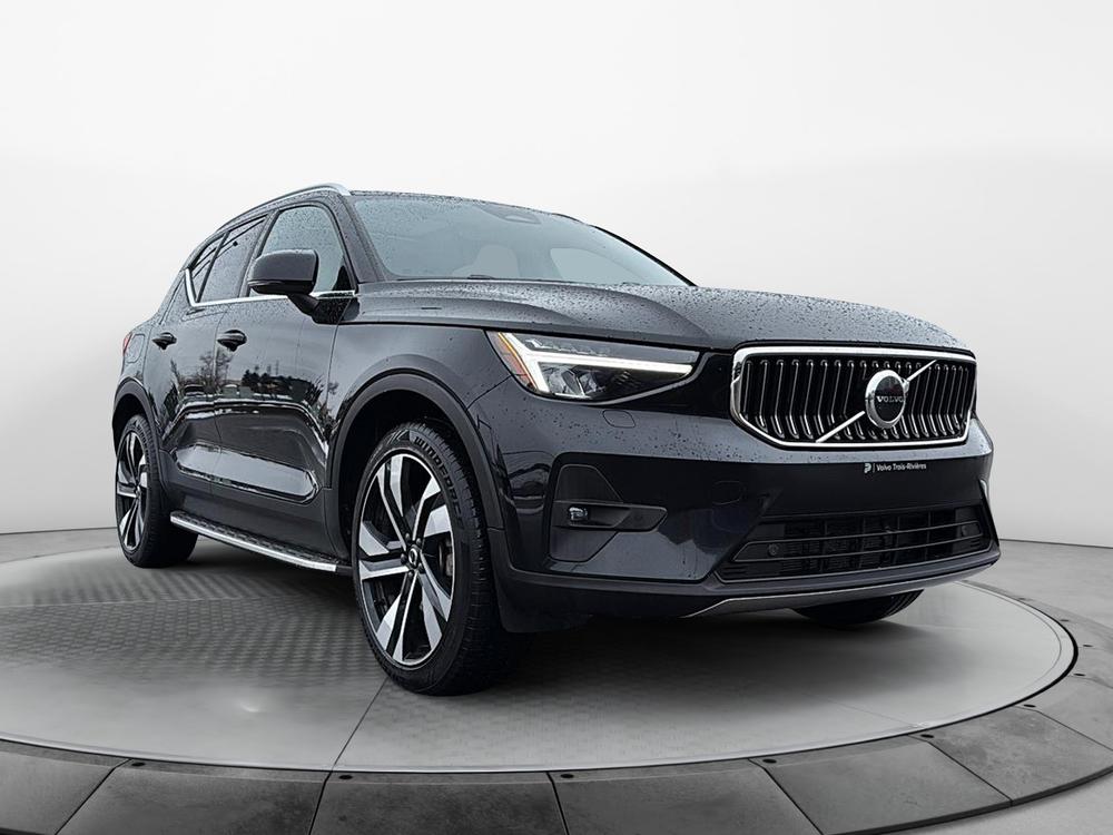 Volvo XC40 B5 PLUS AWD 2023 d’occasion à vendre - 1