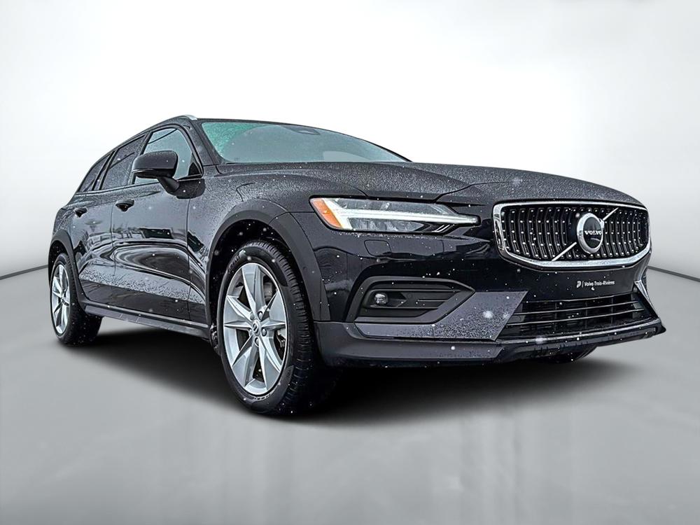 Volvo V60 Cross Country B5 CORE AWD