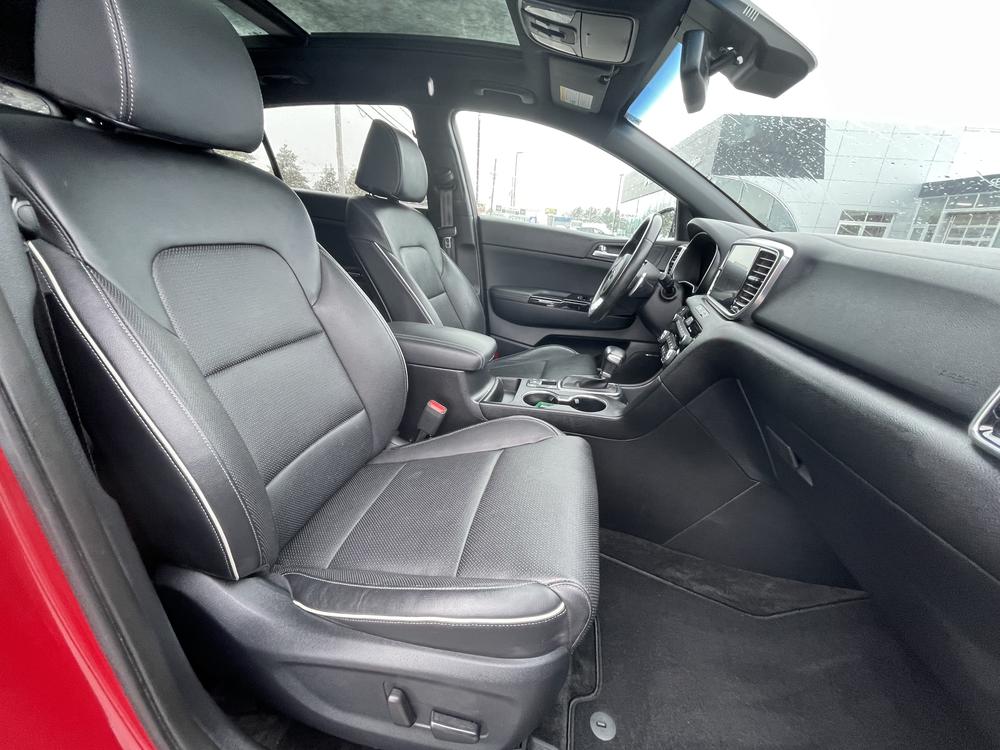 Kia Sportage 2022 Rouge usage à vendre Kia Sportage 2022 Rouge usage à vendre