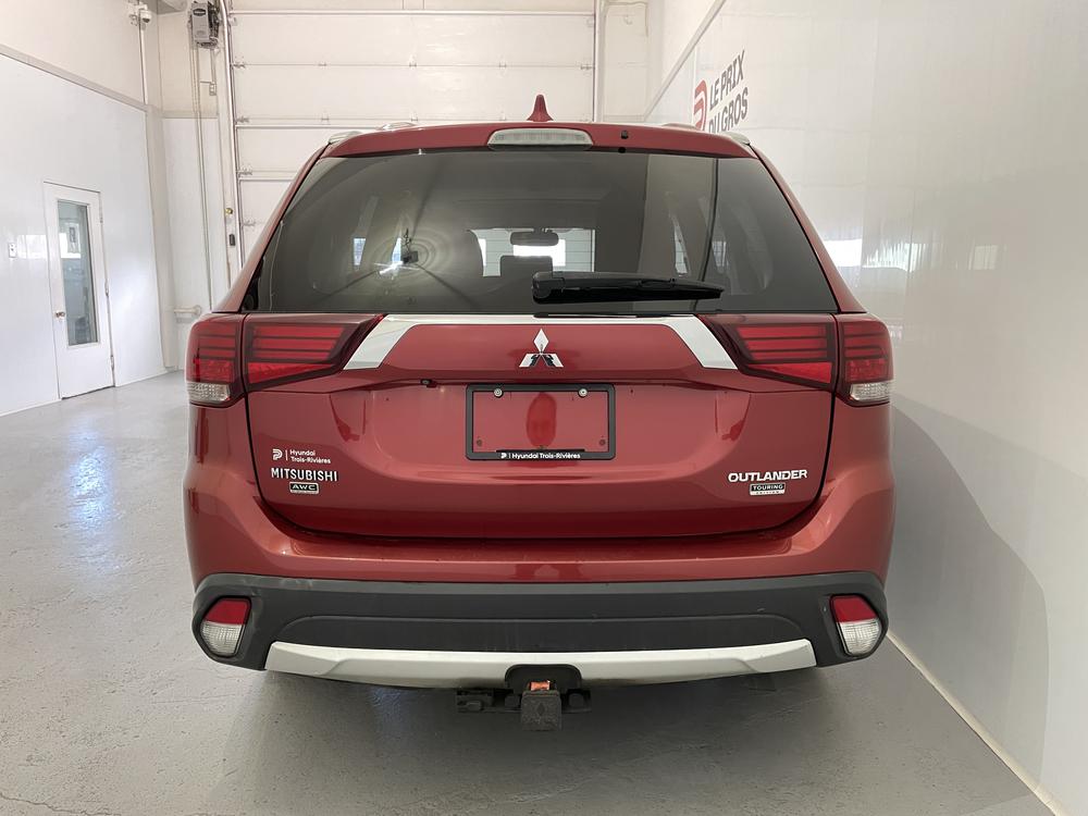 Mitsubishi Outlander SE AWD 7 passagers 2017 d’occasion à vendre - 7