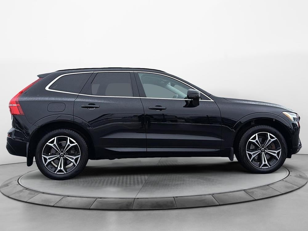 Volvo XC60 B6 MOMENTUM AWD 2022 d’occasion à vendre - 4