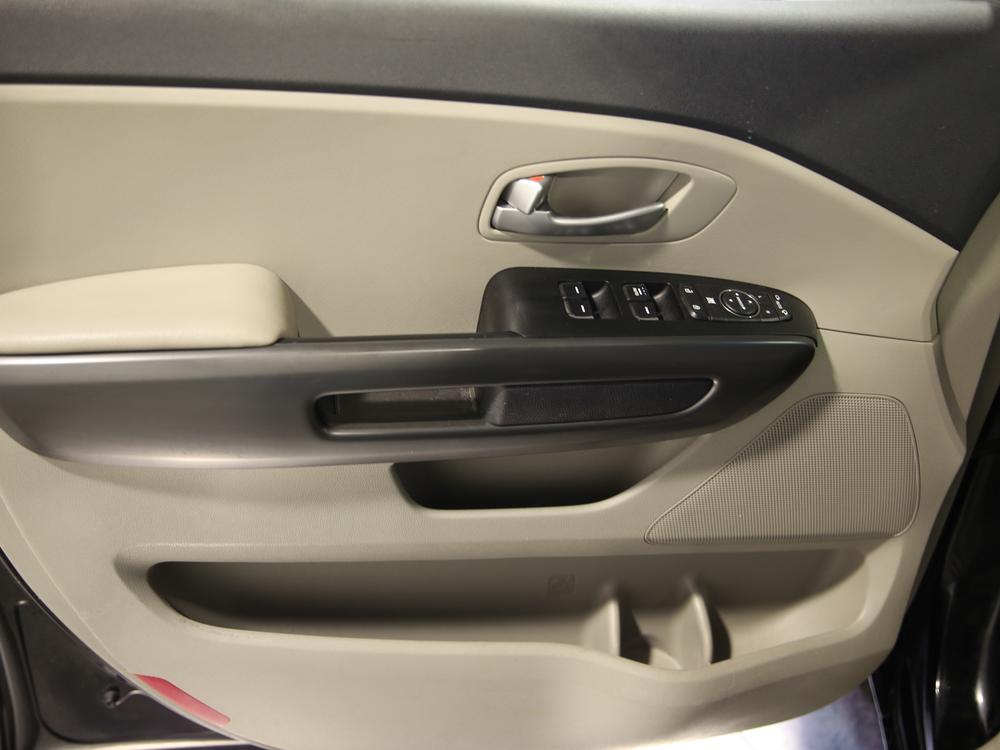 Kia Sedona LX 2019 d’occasion à vendre - 13