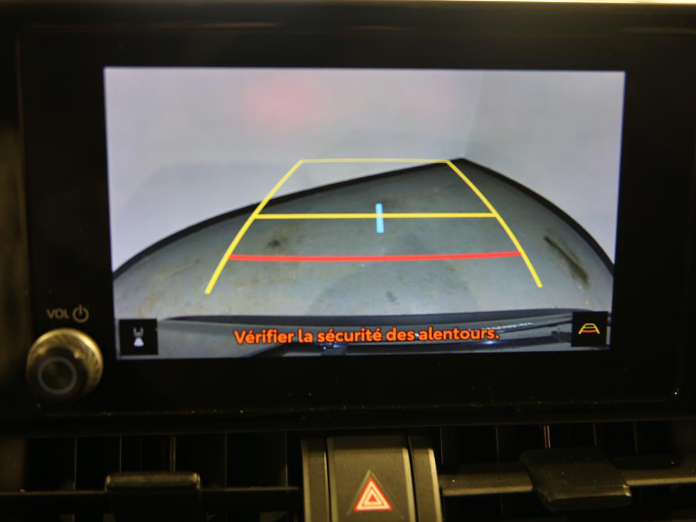 Toyota RAV4 LE 2023 d’occasion à vendre - 26