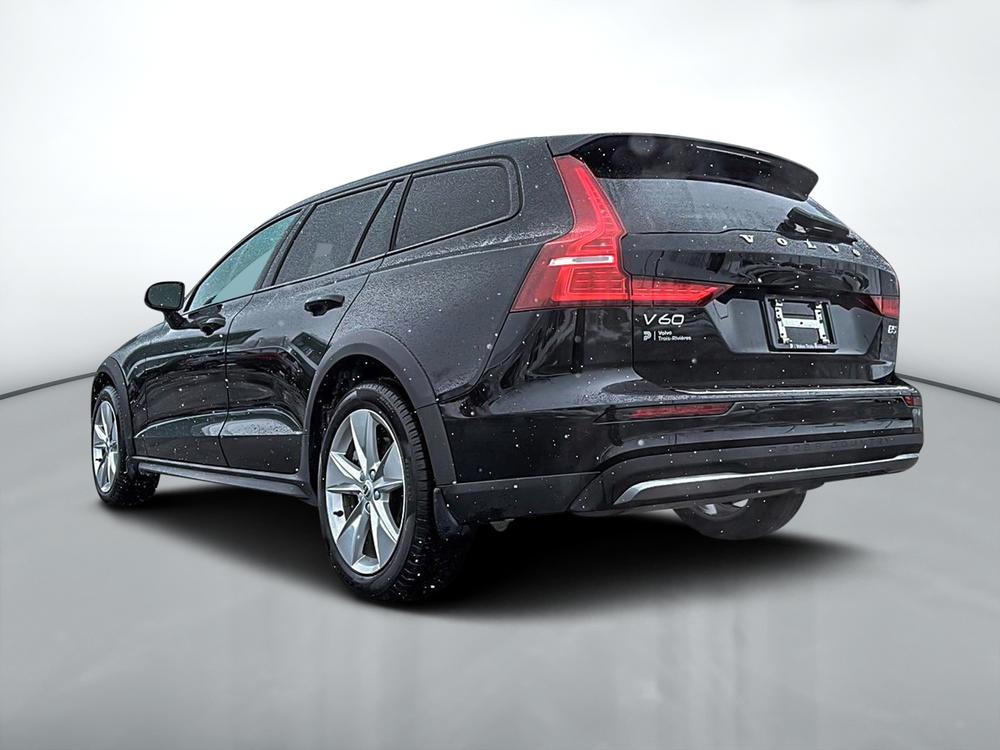 Volvo V60 Cross Country B5 CORE AWD 2025 d’occasion à vendre - 6