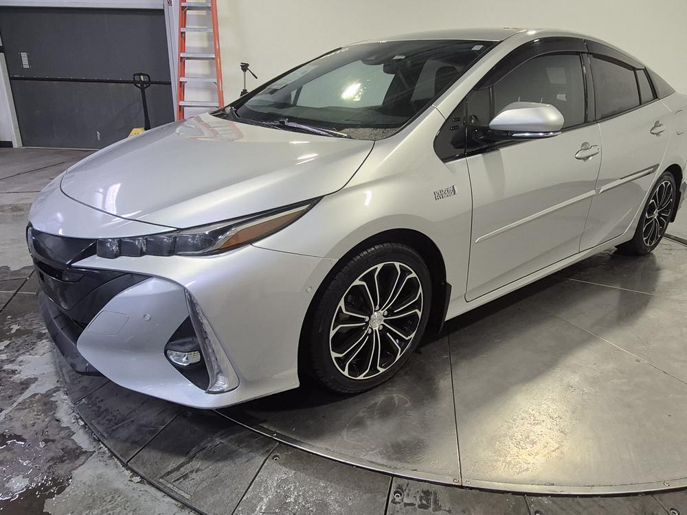 Toyota Prius Prime 2019 Gris usage à vendre Toyota Prius Prime 2019 Gris usage à vendre