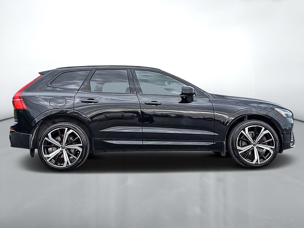 Volvo XC60 B6 R-DESIGN AWD 2022 d’occasion à vendre - 4