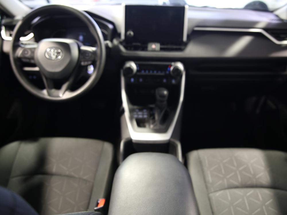 Toyota RAV4 LE 2023 d’occasion à vendre - 28