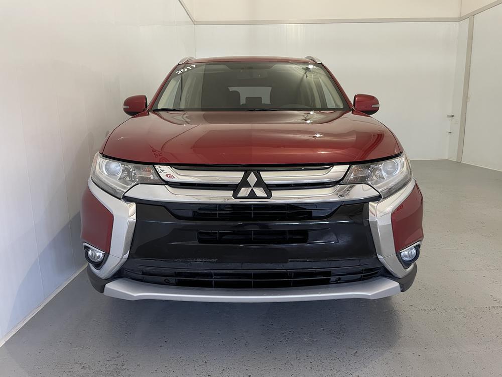 Mitsubishi Outlander SE AWD 7 passagers 2017 d’occasion à vendre - 2