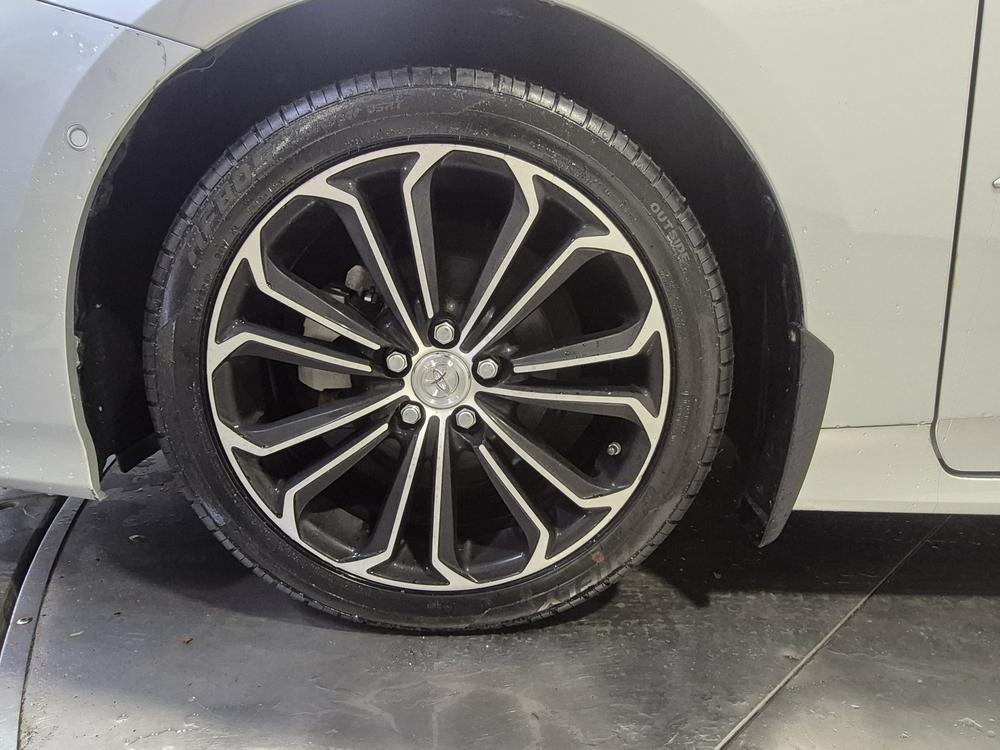 Toyota Prius Prime 2019 Gris usage à vendre Toyota Prius Prime 2019 Gris usage à vendre