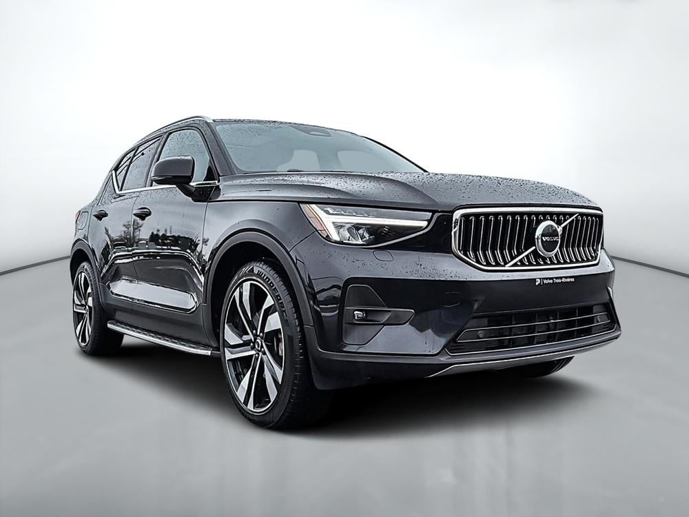 Volvo XC40 B5 PLUS AWD