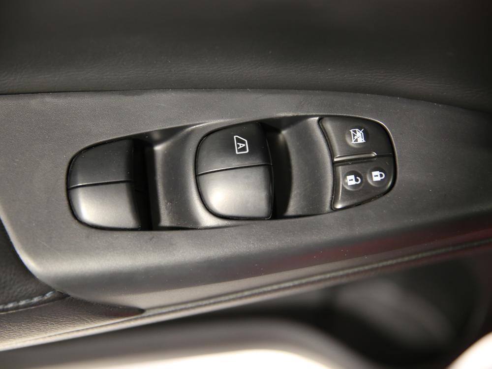 Nissan Sentra SR NISMO 2017 d’occasion à vendre - 17