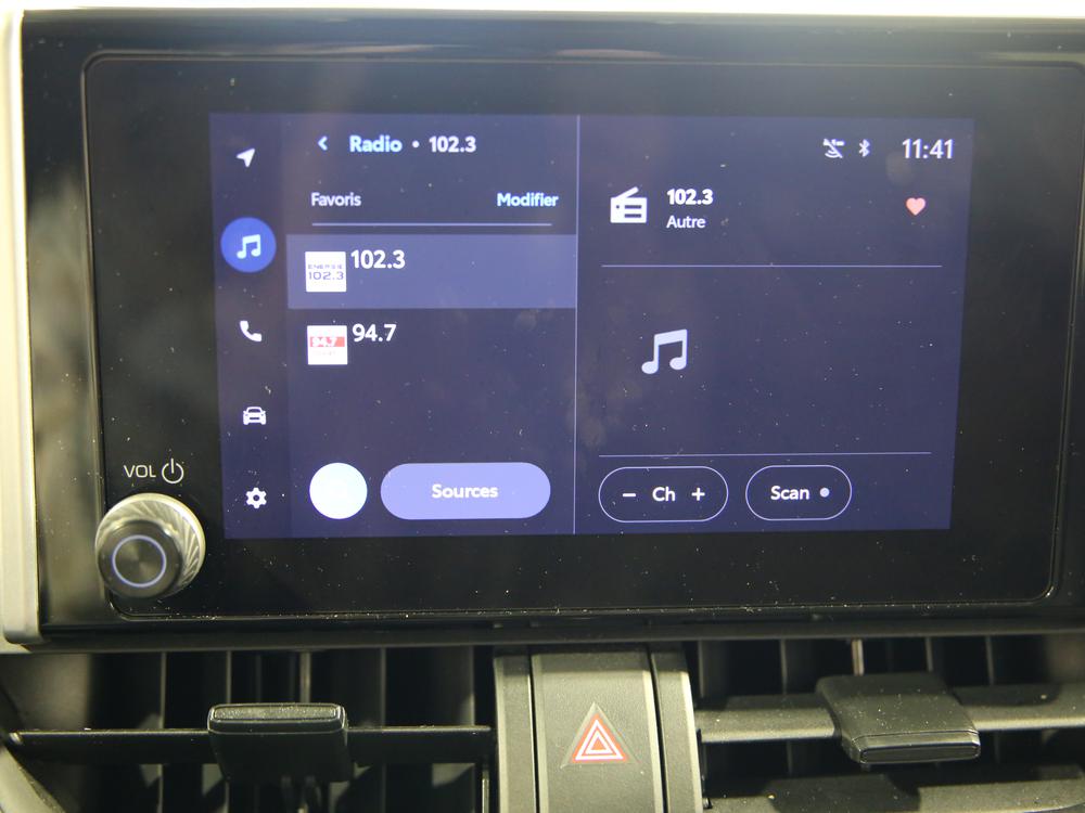 Toyota RAV4 LE 2023 d’occasion à vendre - 24