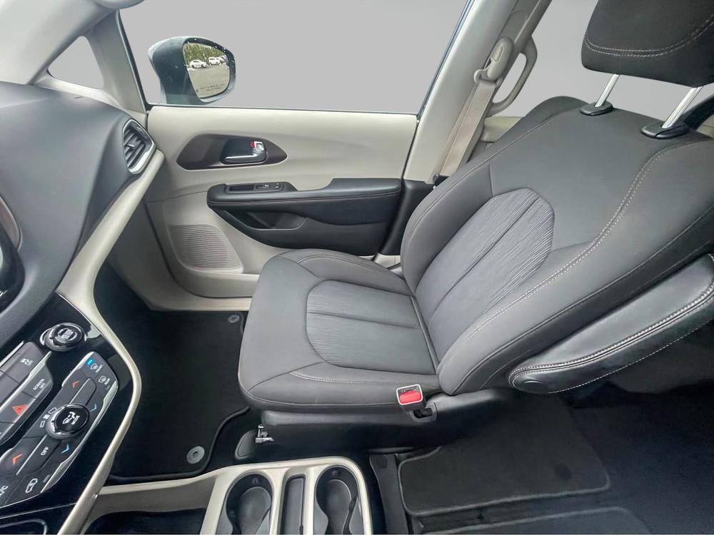 Chrysler Pacifica LX 2019 d’occasion à vendre - 13