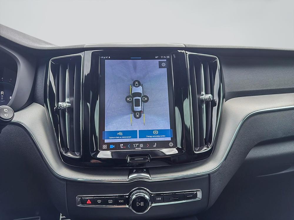 Volvo XC60 B6 R-DESIGN AWD 2022 d’occasion à vendre - 19