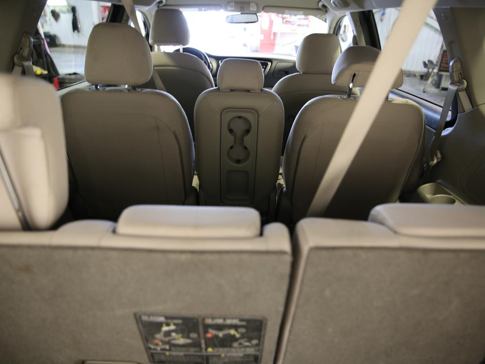 Kia Sedona LX 2019 d’occasion à vendre - 32