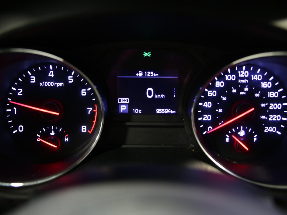 Kia Sedona LX 2019 d’occasion à vendre - 24