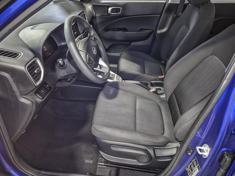 Hyundai Venue ESSENTIAL 2023 d’occasion à vendre - 13