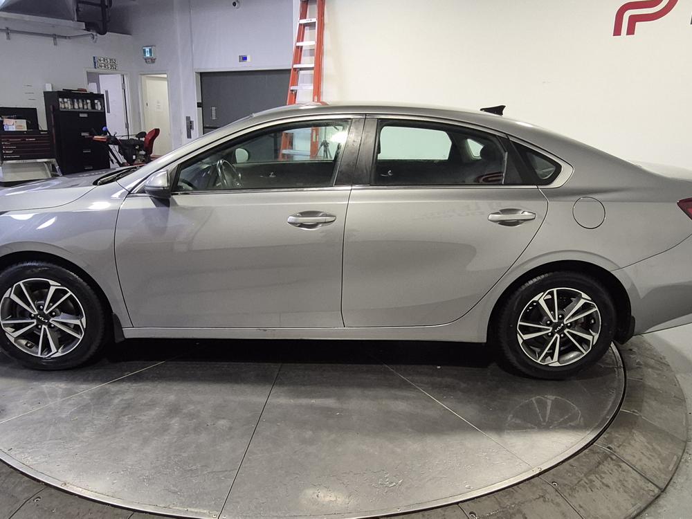 Kia Forte GT-LINE 2022 d’occasion à vendre - 7