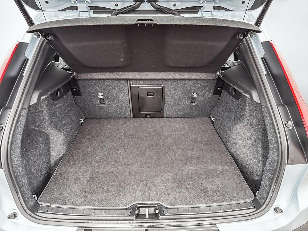 Volvo XC40 B5 CORE AWD 2025 d’occasion à vendre - 19