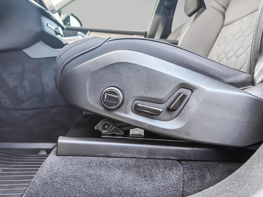 Volvo XC90 B6 CORE AWD // 2025.5 // 7PLACES 2025 d’occasion à vendre - 12