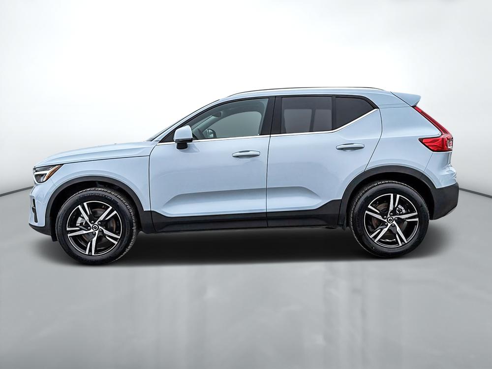 Volvo XC40 B5 CORE AWD 2025 d’occasion à vendre - 9