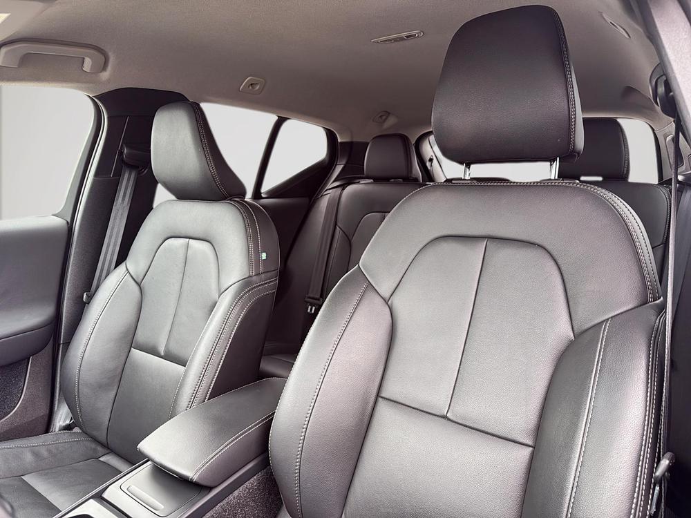 Volvo XC40 B5 CORE AWD 2025 d’occasion à vendre - 16