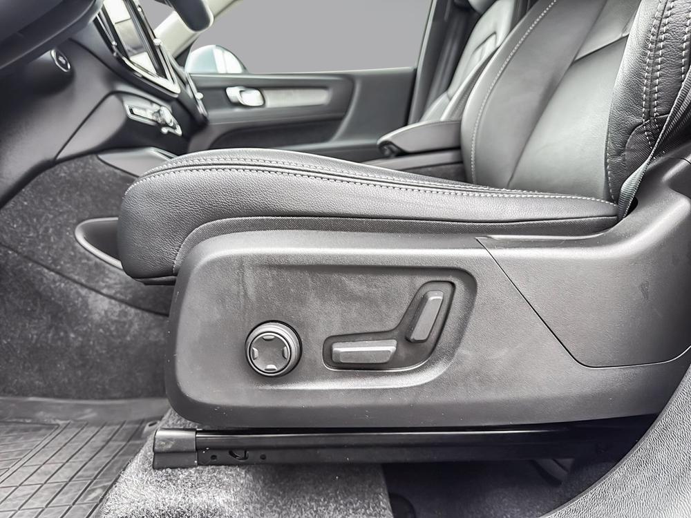 Volvo XC40 B5 CORE AWD 2025 d’occasion à vendre - 13