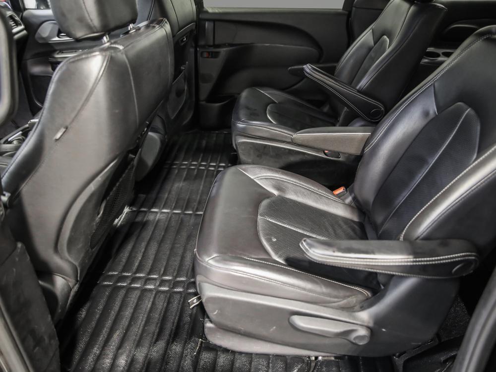 Chrysler Pacifica Hybrid Touring 2022 d’occasion à vendre - 34