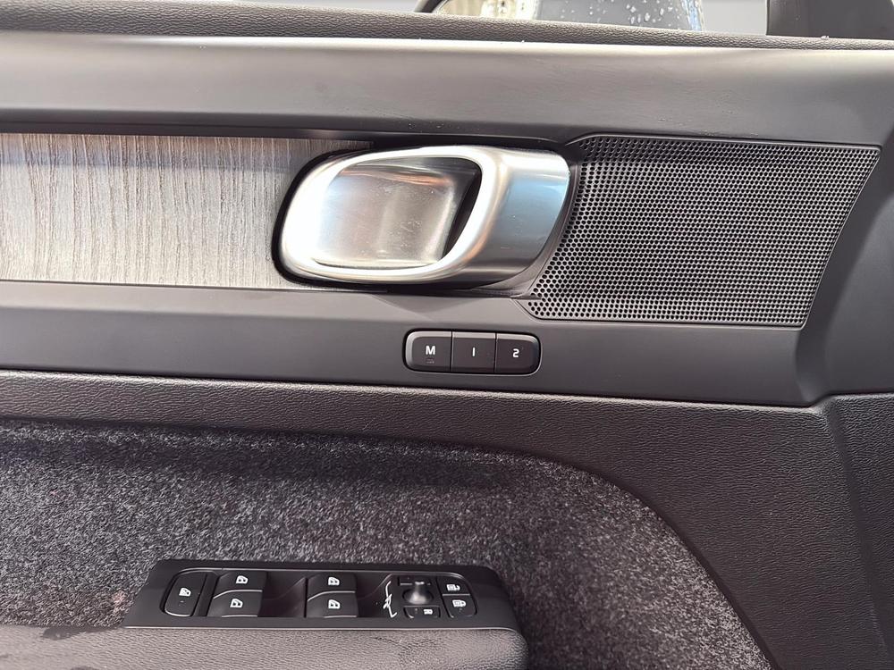 Volvo XC40 B5 CORE AWD 2025 d’occasion à vendre - 14