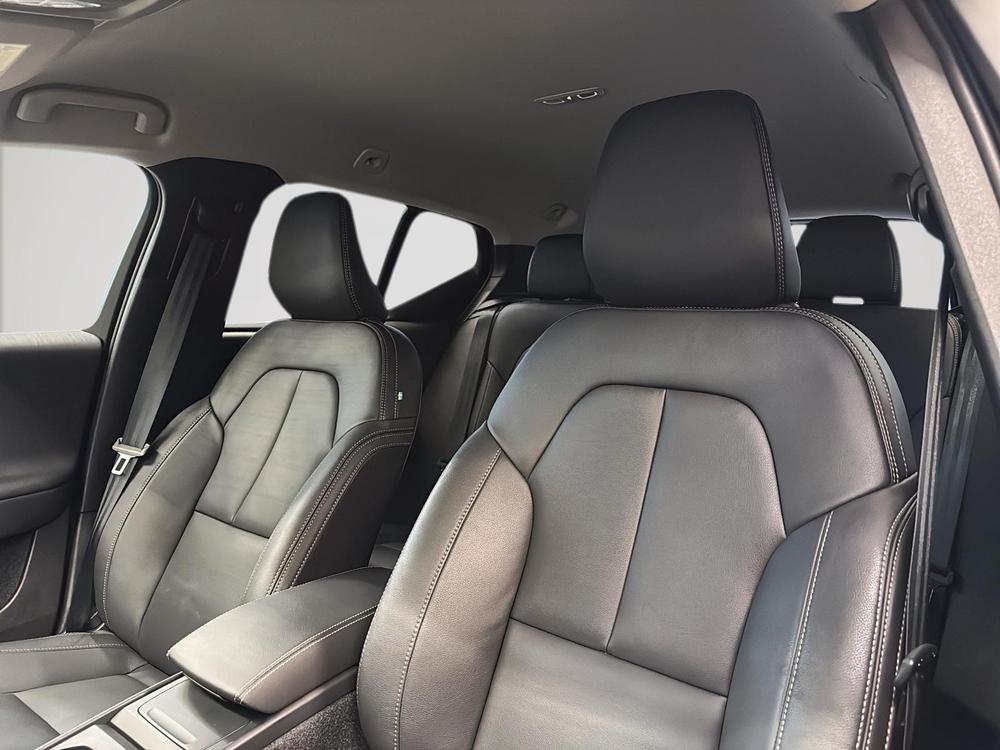 Volvo XC40 B5 CORE AWD 2025 d’occasion à vendre - 13
