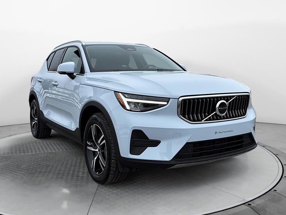 Volvo XC40 B5 CORE AWD 2025 d’occasion à vendre - 1