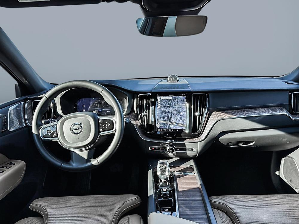 Volvo XC60 B6 ULTIMATE AWD 2023 d’occasion à vendre - 14