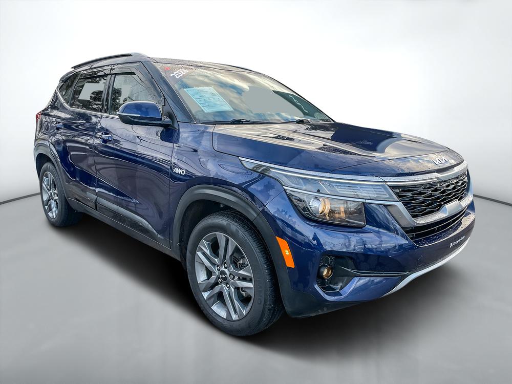 Kia Seltos EX 2023 d’occasion à vendre