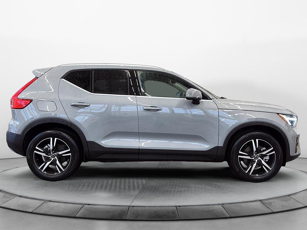 Volvo XC40 B5 CORE AWD 2025 d’occasion à vendre - 3