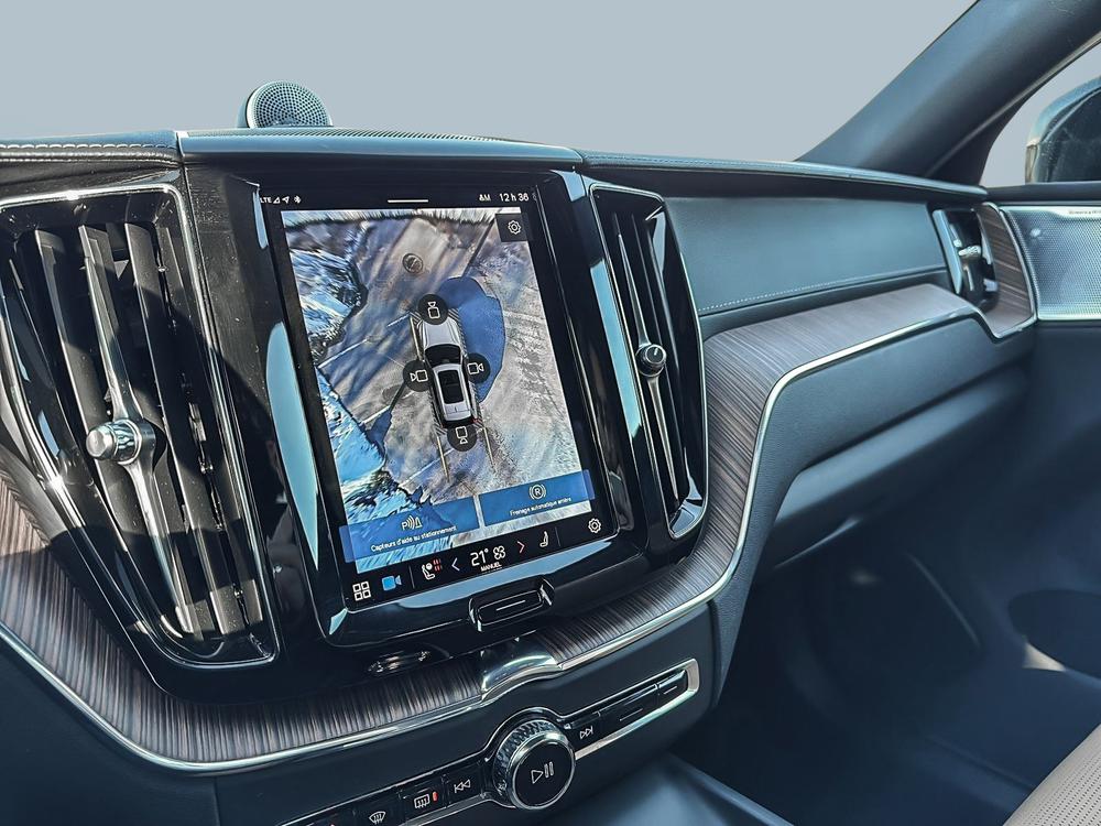 Volvo XC60 B6 ULTIMATE AWD 2023 d’occasion à vendre - 21