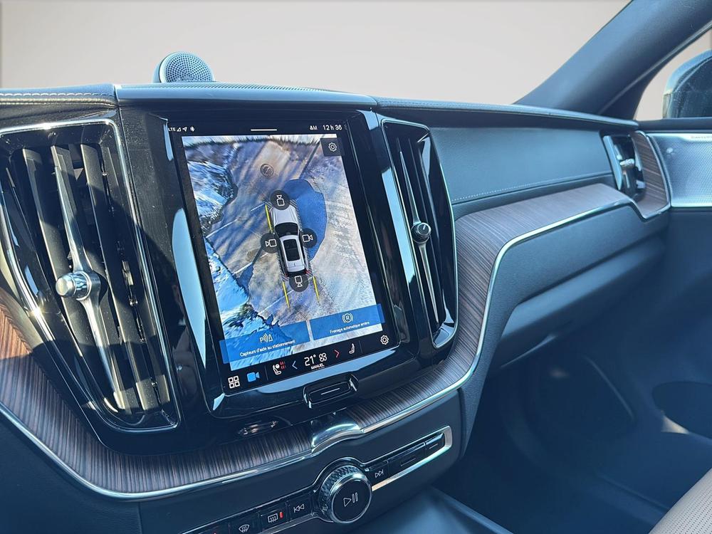 Volvo XC60 B6 ULTIMATE AWD 2023 d’occasion à vendre - 21